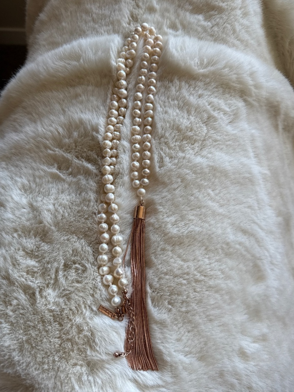 Long Pearl necklace